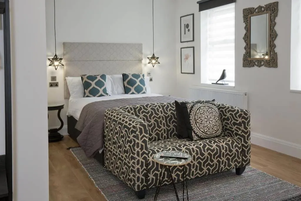 Blackbird Luxury Accommodation Studio Room 9 Blackpool Großbritannien