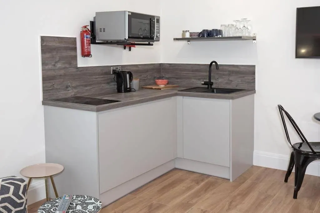 Apartment Blackbird Luxury Accommodation Studio Room 9 Blackpool United Kingdom